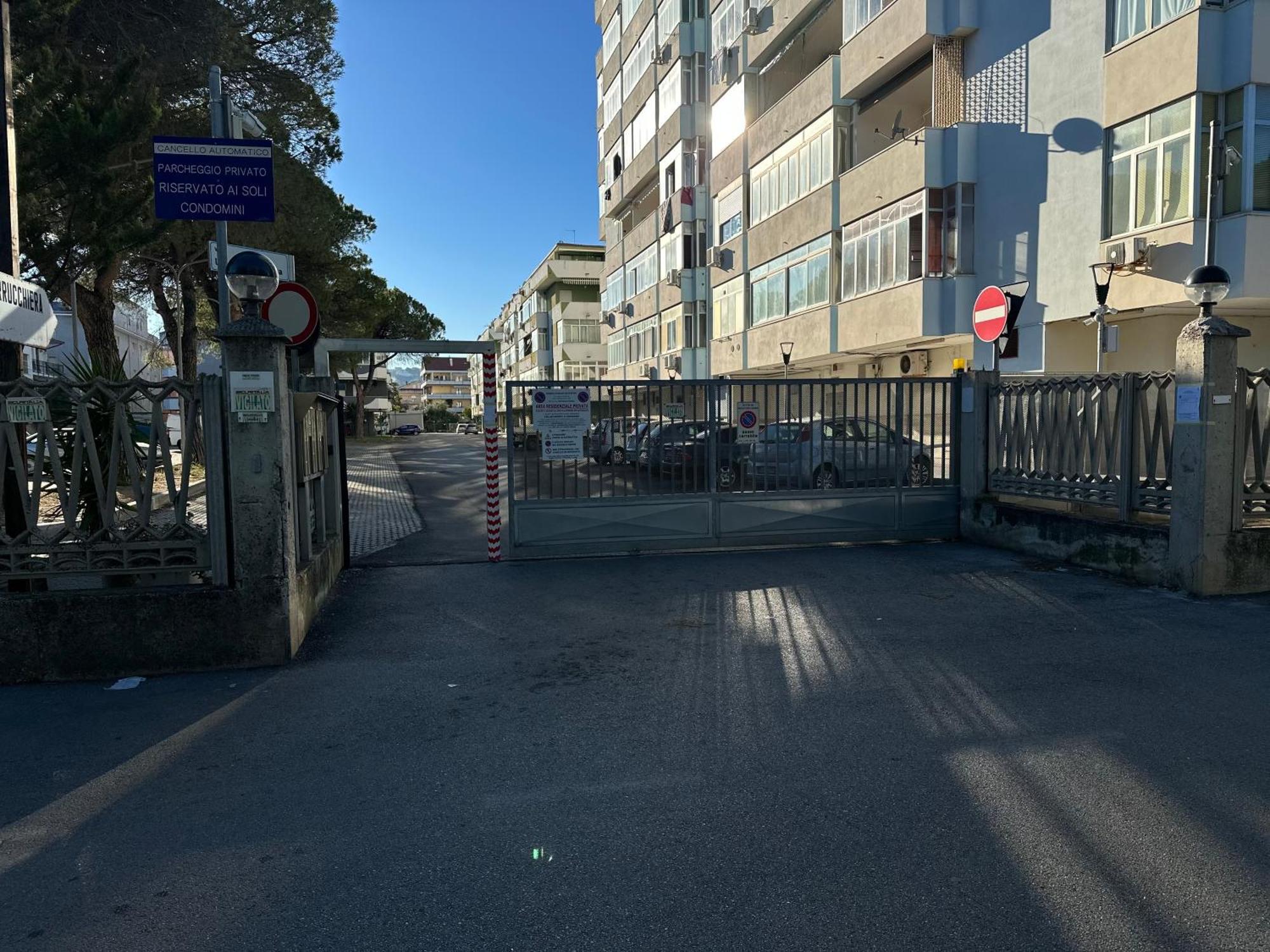 Lortica Apartment Pescara Eksteriør bilde