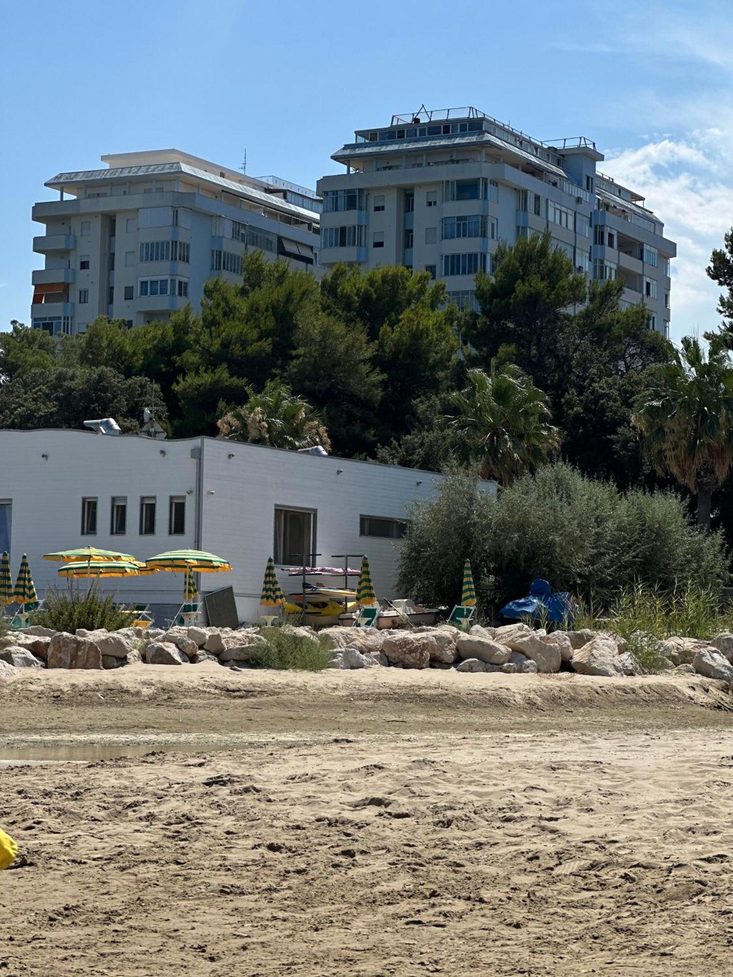 Lortica Apartment Pescara Eksteriør bilde
